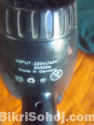 Hair dryer